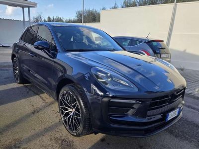 Usata Porsche Macan Sport 265 CV (194 kW) 2022 Blu/azzurro SUV