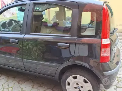 Usata Fiat Panda Dynamic 69 CV (50 kW) 2004 Nero Utilitaria