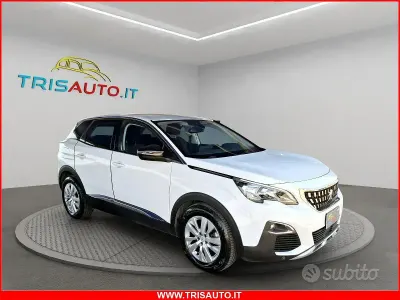 Usata Peugeot 3008 Business-Line 120 CV (88 kW) 2018 Bianco SUV