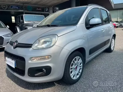 Usata Fiat Panda Lounge 69 CV (50 kW) 2015 Grigio Utilitaria