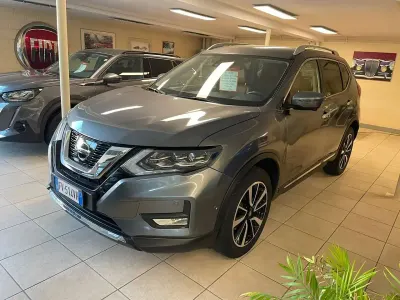 Usata Nissan X-Trail Tekna 177 CV (130 kW) 2019 Grigio met SUV