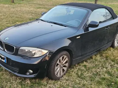 Usata BMW 118 Cabriolet Efficient Dynamics 143 CV (105 kW) 2011 Nero Cabrio