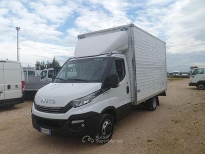 Usata Iveco Daily 179 CV (131 kW) 2019 Bianco Utilitaria