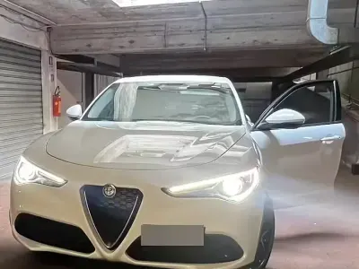 Usata Alfa Romeo Stelvio 200 CV (147 kW) 2019 SUV