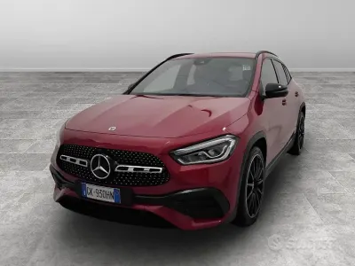 Usata Mercedes GLA200 Premium 150 CV (110 kW) 2023 Rosso SUV