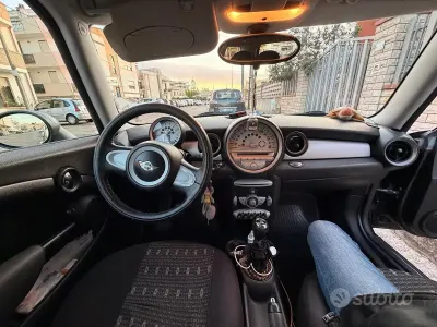 Usata Mini ONE 90 CV (66 kW) 2010 Nero Utilitaria