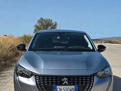 Usata Peugeot 208 Allure 102 CV (75 kW) 2023 Grigio Utilitaria