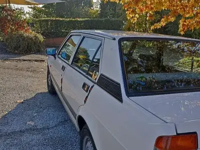 Usata Alfa Romeo Giulietta 109 CV (80 kW) 1984 Beige Berlina