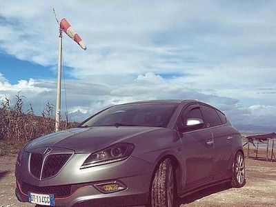 Usata Lancia Delta 120 CV (88 kW) 2010 Grigio Utilitaria