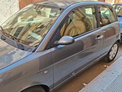 Usata Lancia Ypsilon 2004 Grigio Utilitaria