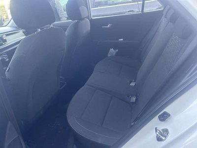Usata Kia Rio Active 84 CV (61 kW) 2020 Berlina