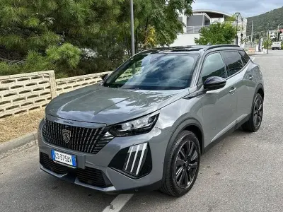 Usata Peugeot 2008 GT-line 130 CV (95 kW) 2024 SUV