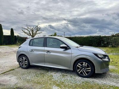 Usata Peugeot 208 Allure 101 CV (74 kW) 2020 Argento Utilitaria
