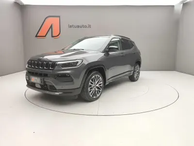 Usata Jeep Compass Summit 131 CV (96 kW) 2025 Grigio SUV