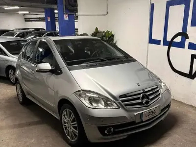 Gebraucht Mercedes A160 Executive 95 PS (69 kW) 2010 Silber Van / Kleinbus
