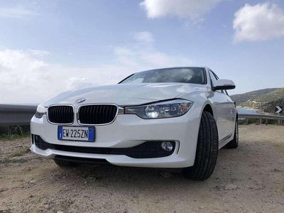 Usata BMW 318 Comfort Edition 143 CV (105 kW) 2014 Bianco Station wagon