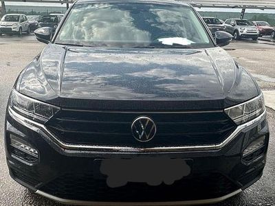 Usata VW T-Roc 116 CV (85 kW) 2022 Nero SUV