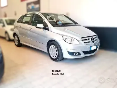 Usata Mercedes B160 Premium 95 CV (69 kW) 2011 Grigio Utilitaria