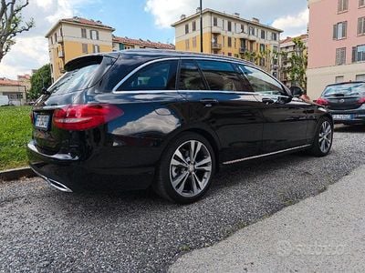 Usata Mercedes C220 Executive 170 CV (125 kW) 2016 Nero Station wagon