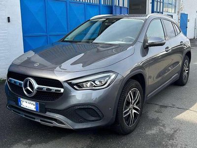 Usata Mercedes GLA180 Executive 136 CV (100 kW) 2023 Grigio montagna SUV