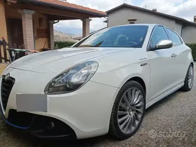 Usata Alfa Romeo Giulietta 140 CV (102 kW) 2011 Utilitaria