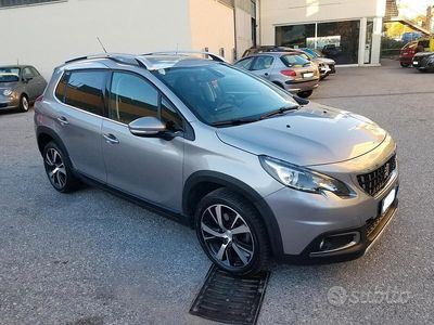 Usata Peugeot 2008 Allure 120 CV (88 kW) 2019 Grigio SUV