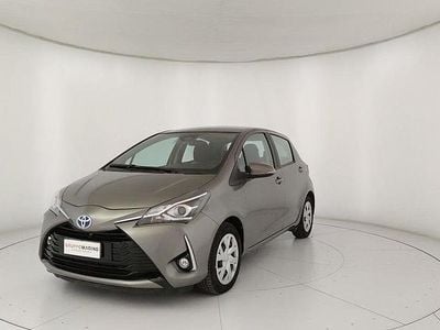 Grigio Usata 2019 Toyota Yaris Business Edition Utilitaria | 13.650 € (Buon prezzo)
