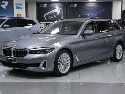 Usata BMW 530 Luxury Line 249 CV (183 kW) 2022 Grigio Station wagon