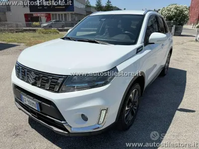 Usata Suzuki Vitara 129 CV (94 kW) 2021 Bianco pastello SUV