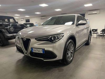 Usata Alfa Romeo Stelvio Executive 190 CV (139 kW) 2019 Argento SUV