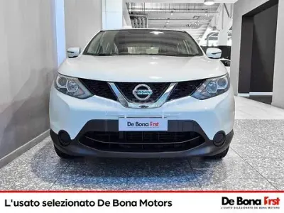 Usata Nissan Qashqai Acenta 110 CV (80 kW) 2015 Bianco SUV