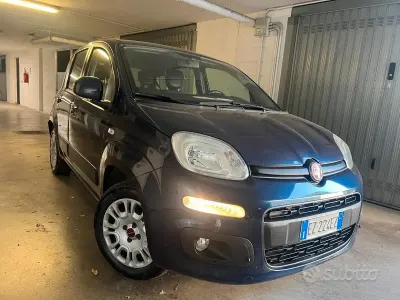 Usata Fiat Panda 69 CV (50 kW) 2015 Bluazzurro Utilitaria