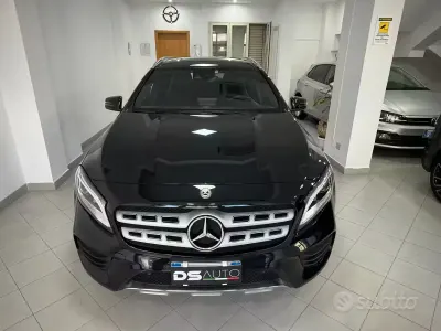 Usata Mercedes GLA200 AMG Line Premium Plus 136 CV (100 kW) 2018 Nero SUV