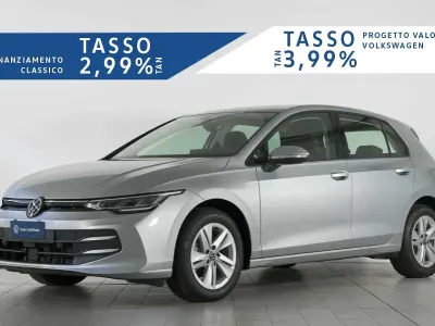 Usata VW Golf VIII Life 115 CV (84 kW) 2025