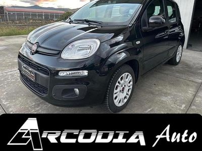 Usata Fiat Panda Lounge 69 CV (50 kW) 2013 Nero Utilitaria