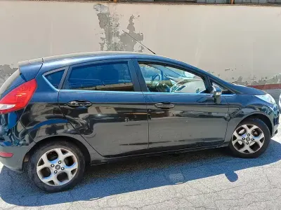 Usata Ford Fiesta Titanium 97 CV (71 kW) 2009 Nero Berlina