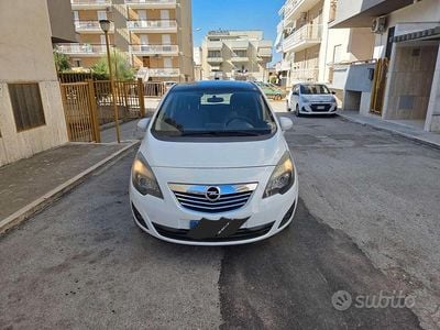 Usata Opel Meriva 110 CV (80 kW) 2011 Bianco Monovolume