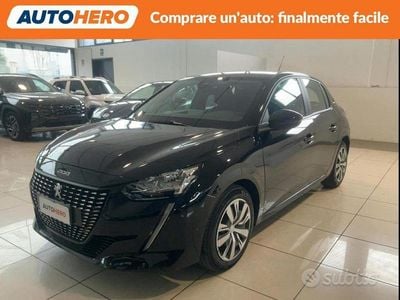 Usata Peugeot 208 Active 102 CV (75 kW) 2023 Nero Utilitaria