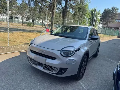 Usata Fiat 600 101 CV (74 kW) 2025 Beige SUV