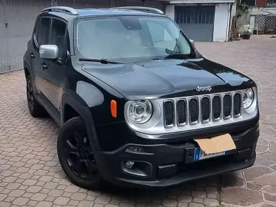 Usata Jeep Renegade Limited 140 CV (102 kW) 2015 Nero SUV
