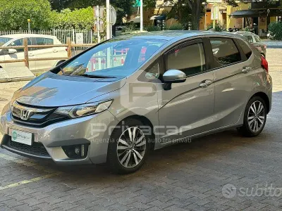 Usata Honda Jazz Elegance 102 CV (75 kW) 2017 Grigio Utilitaria