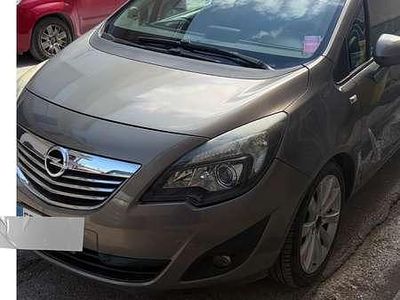 Usata Opel Meriva Cosmo 101 CV (74 kW) 2010 Bronzo Monovolume