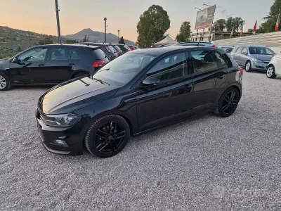 Usata VW Polo Highline 95 CV (69 kW) 2018 Nero Utilitaria