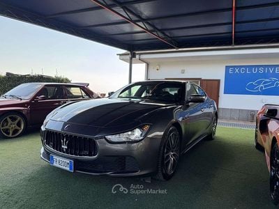 Begagnad Maserati Ghibli 275 HK (202 kW) 2014 Grå Sedan