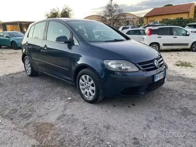 Usado VW Golf V Comfortline 102 CV (75 kW) 2007 Azul Berlina