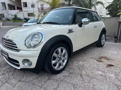 Begagnad Mini One D 109 HK (80 kW) 2010 Halvkombi