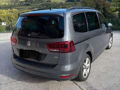 Begagnad Seat Alhambra 4Drive 150 HK (110 kW) 2016 Grå Minibuss