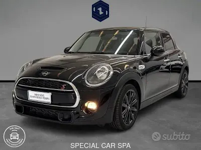 Begagnad Mini Cooper S 192 HK (141 kW) 2019 Svart Halvkombi
