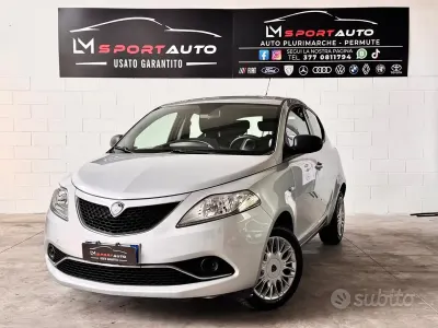 Usata Lancia Ypsilon Platinum 69 CV (50 kW) 2018 Grigio Utilitaria