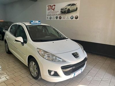 Bianco Usata 2012 Peugeot 207 Berlina | 3800 € (Buon prezzo)